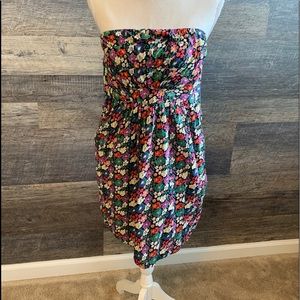 Super cute and comfy strapless dress